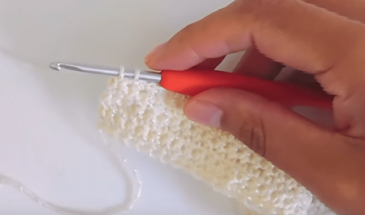 Aplicando ranura helado Fácil y rápido: Aprende como hacer un moderno suéter a crochet para mujer  Alcrochet.com